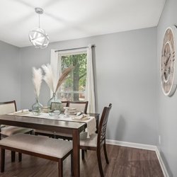 dininig room at Avondale Village located in Decatur, GA