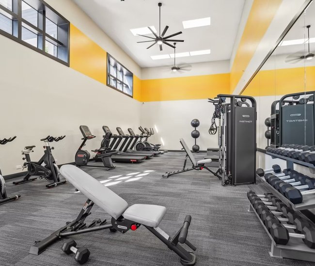 gym at Avondale Village located in Decatur, GA